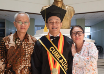 Jadi Lulusan Tercepat di UPN Veteran Yogyakarta, Adam Firdausi Beberkan Kuncinya