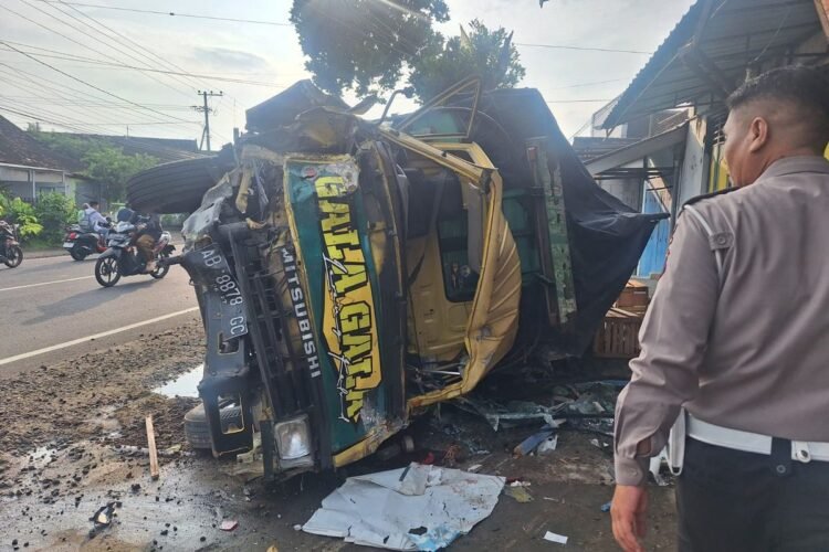 Tabrakan Beruntun di Kediri, Satu orang Tewas
