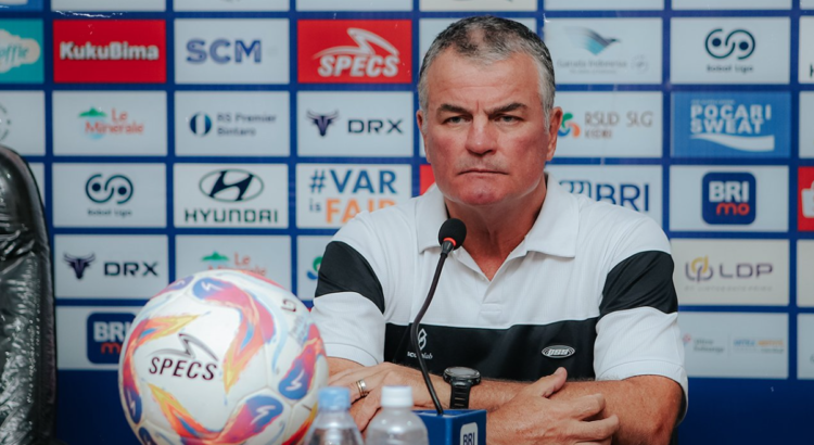 Jelang Laga Penting Kontra Semen Padang, Mazola Minta Skuat PSS Sleman Tak Lengah