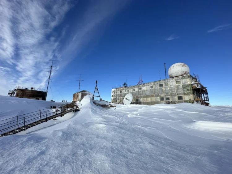 Kisah Dua Alumni UGM Terlibat Ekspedisi di Antartika, Temukan Kayu Purba hingga Jadi Saksi Perubahan Iklim