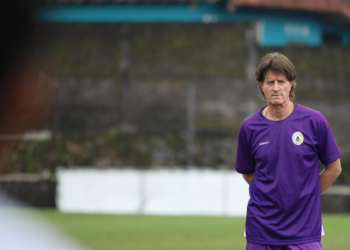 Pelatih PSS Sleman Pieter Huistra