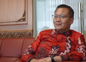 Ketua DPRD Sleman y. Gustan Ganda saat menerima audiensi media populi.id