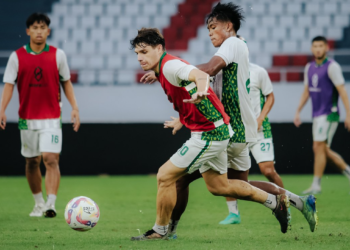 Para pemain PSS Sleman menggelar latihan jelang menghadapi Persis Solo