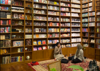 Toko buku Shira Media Library satu diantara toko buku di Sleman yang estetik