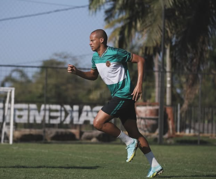 Pemain PSS Sleman Cleberson Souza dikabarkan mengalami cedera saat menghadapi Dewa United, Kamis (17/4/2025).