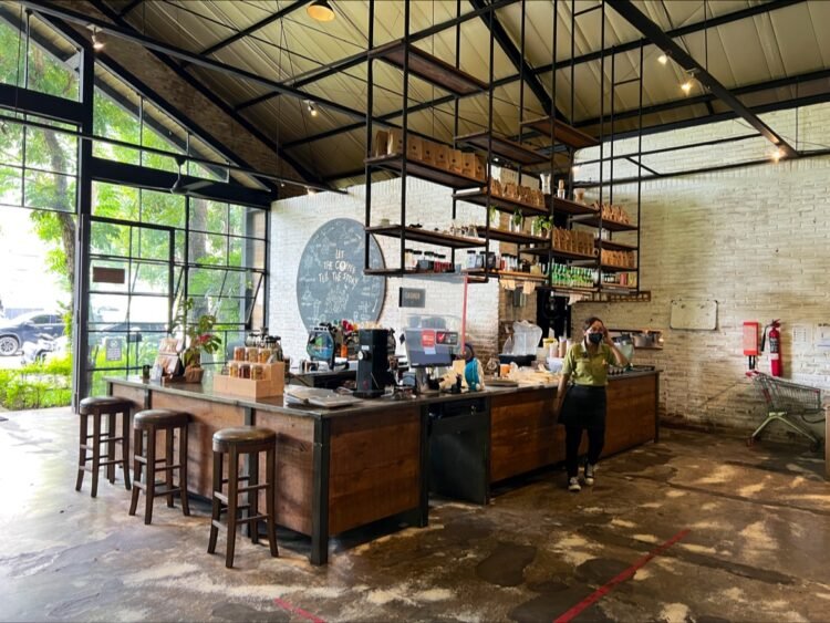epic coffee satu diantara rekomendasi coffee shop di kawasan Jalan Palagan, Sleman