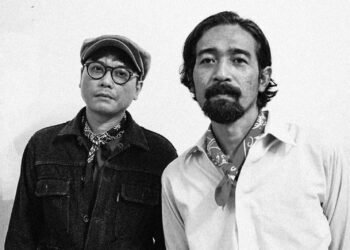 duo personel Silampukau band asal Surabaya