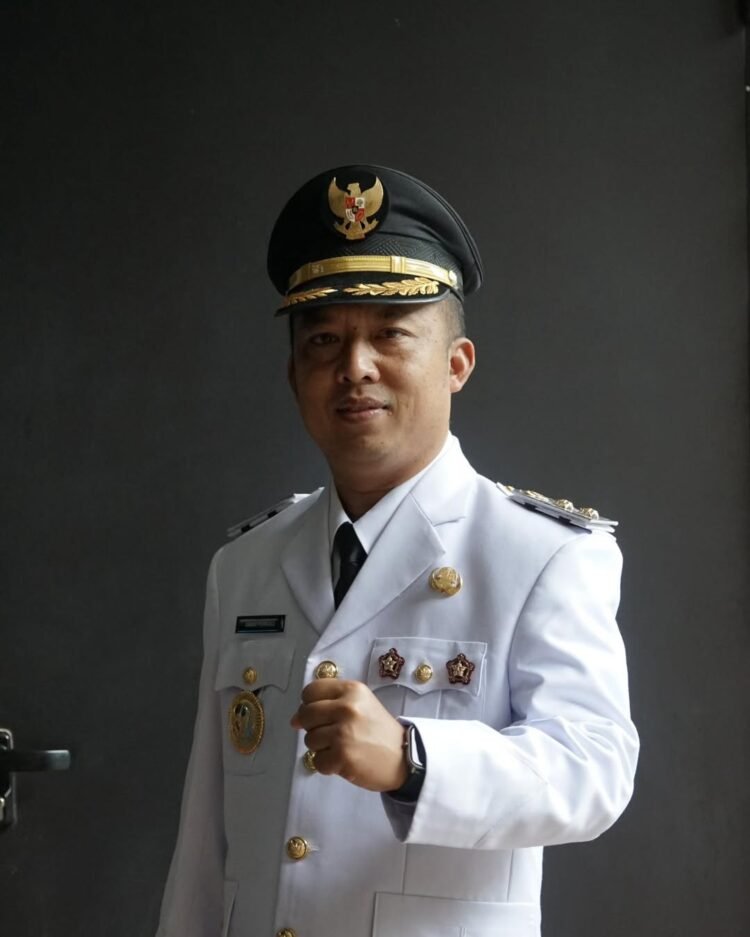 Wakil Bupati Kulon Progo Ambar Purwoko