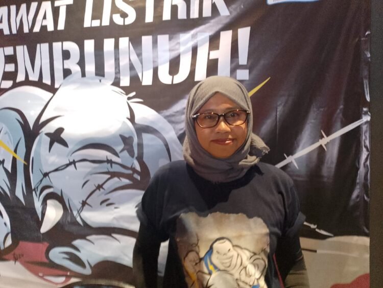 Annisa Rahmawati, Senior Campaigner Geopix, mengungkapkan temuan terkini terkait krisis habitat gajah Sumatera di lanskap Bukit Tigapuluh, Jambi saat ditemui di Tanamera Coffee, Senin (5/5/2025).