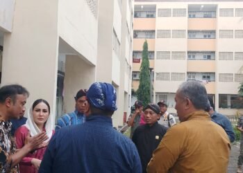 Wakil Ketua DPRD Sleman Hasto Karyantoro bersama anggota Komisi C DPRD Sleman sidak ke sejumlah rusunawa di Sleman, Kamis (15/5/2025)