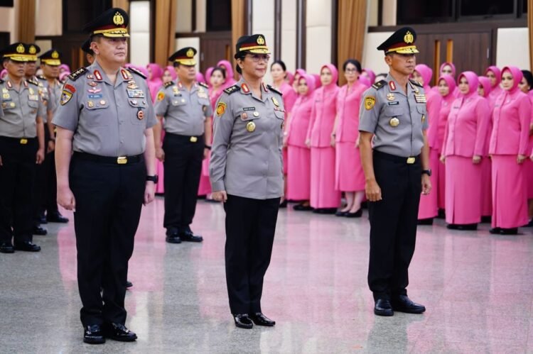 Komjen Mohammad Iqbal, S.I.K., M.H. saat dilantik (tribratanews)