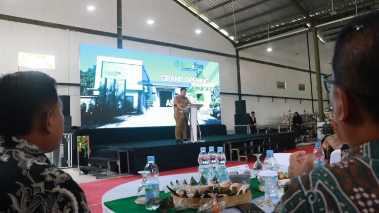 Bupati Kulon Progo Agung Setyawan memberi sambutan pada anniversary ke-7 PT. Indonesia Plafon Semesta, Selasa (6/5/2025)