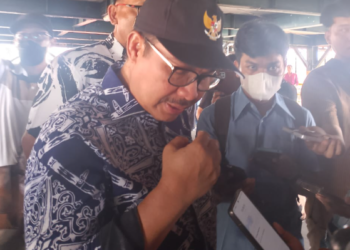 Wali Kota Yogyakarta Hasto Wardoyo bertemu dengan pelaku usaha yang selama ini beraktivitas di Parkir Abu Bakar Ali, Kamis (15/5/2025)