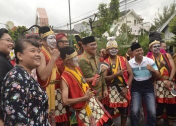 Kirab Gunungan Unduh-Unduh 2025 di Klitren: Simbol Syukur dan Harmoni Lintas Iman di Yogyakarta