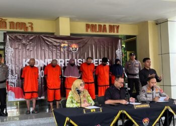 Polda DIY merilis para tersangka dugaan mafia tanah yang menimpa Mbah Tupon, Jumat (20/6/2025)