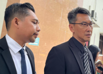 Kuasa Hukum Universitas Gadjah Mada (UGM) Ariyanto memberikan keterangan kepada awak media terkait sidang lanjutan perkara perdata dugaan ijazah palsu Jokowi di Pengadilan Negeri Sleman, Selasa (3/6/2025)