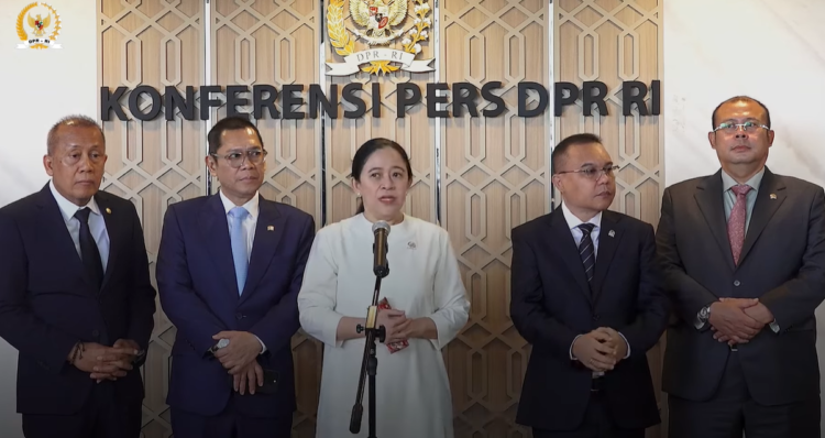 Ketua DPR RI Puan Maharani bersama jajarannya menerangkan terkait proses fit and proper test terhadap 24 calon duta besar RI