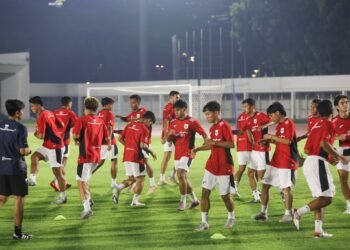 Pemain Timnas Indonesia U-23 saat pemusatan latihan di Jakarta yang dipimpin Coach Gerald Vanenburg jelang ASEAN U23 Championship 2025 di Indonesia/ (dok.X-@@erickthohir)