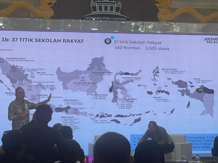 Diskusi bersama Kemensos dan Komdigi di Monumen Pers bertajuk Menembus Batas untuk Sekolah Rakyat, Minggu (20/7/2025)