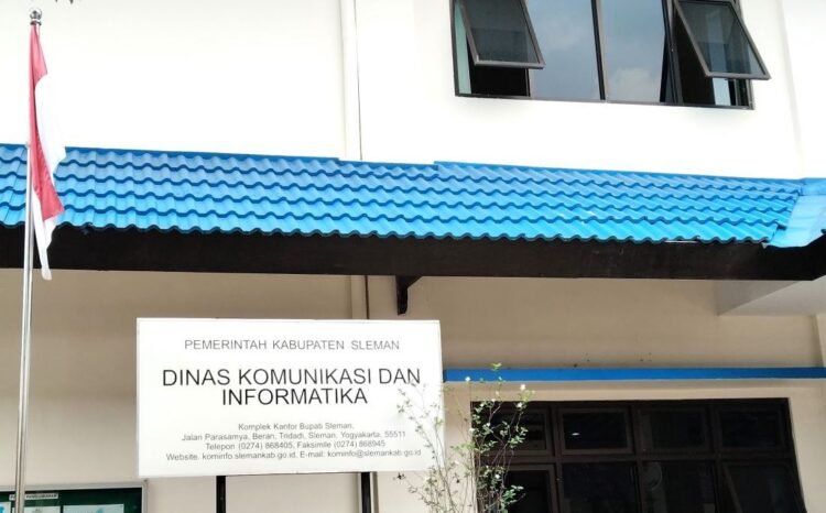 Layanan masyarakat di Diskominfo Sleman tetap normal pascapenggeledahan oleh Kejati DIY.