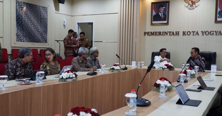 Pemkot-Pemda DIY Sepakati Visi Penataan Sungai, Sultan: Sleman dan Bantul Juga Harus Bersih