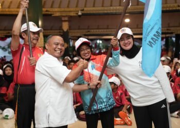Bupati Harda Kiswaya Lepas Atlet dan Ofisial Sleman yang akan Berlaga di Porda XVII dan Peparda IV DIY 2025
