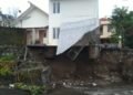 Kondisi talud ambrol di Sorowajan Baru, Banguntapan, Bantul, DIY akibat hujan lebatbdan banjiir besar pada Selasa (19/8/2025).
