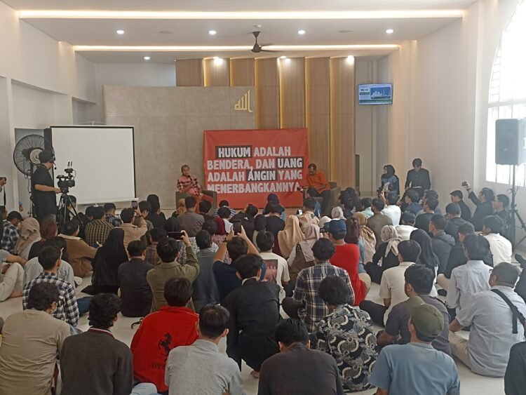 Debat tentang rancangan KUHAP yang digelar Social Movement Institute (SMI) di Gedung Yayasan Badan Wakaf Universitas Islam Indonesia (UII) pada Sabtu (9/8/2025).