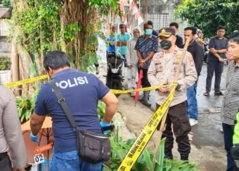 Polisi mendatangi lokasi penemuan mayat bayi di Padukuhan Sambilegi Kidul, Kalurahan Maguwoharjo, Depok, Sleman pada Kamis (28/8/2025). (Dok. Polresta Sleman)