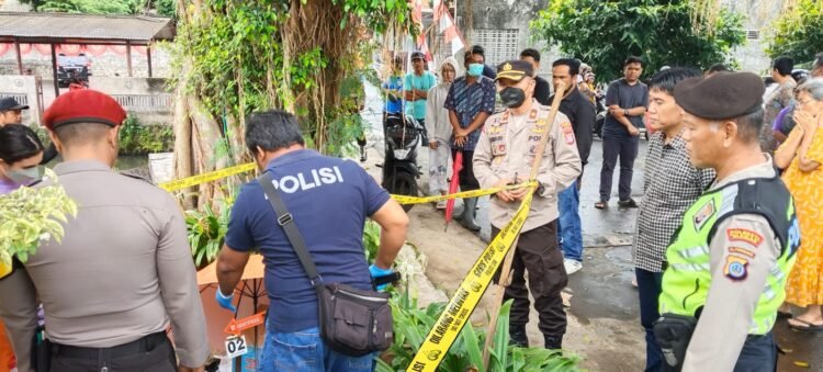Polisi mendatangi lokasi penemuan mayat bayi di Padukuhan Sambilegi Kidul, Kalurahan Maguwoharjo, Depok, Sleman pada Kamis (28/8/2025). (Dok. Polresta Sleman)