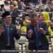 Sejumlah anggota Dewan Perwakilan Rakyat (DPR) RI asyik berjoget usai sidang tahunan MPR RI (tangkapan layer : YT/TVParlemen)