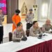 Polisi tetapkan tersangka kecelakaan maut di simpang Bugisan, Kota Yogyakarta saat jumpa pers di Mapolresta Yogyakarta, Jumat (15/8/2025)