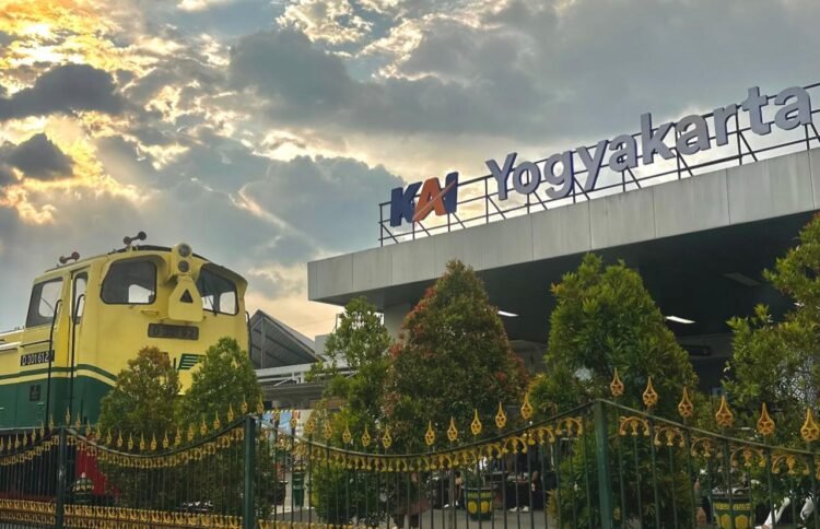 PT KAI Buka Lowongan Kerja untuk Lulusan SMA, Ada Calon Masinis dan Kondektur