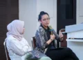 Satu di antara para Ekonom UGM yakni Sekar Utami menyampaikan tujuh desakan darurat ekonomi