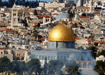 Jerusalem menjadi satu di antara sekian wilayah yang jadi rebutan Israel dengan Palestina. Kota tersebut diklaim dua pihak sebagai ibu kota mereka