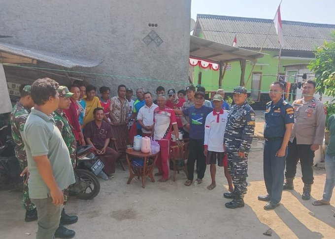Sejumlah ABK kapal penangkap ikan KM Mekar Jaya 08 Sibolang yang dikabarkan tenggelam di perairan Mandalika, Kabupaten Jepara, Sabtu (6/9/2025) berhasil diselamatkan.