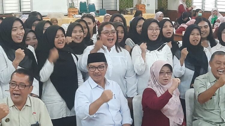 Pemerintah Kota Yogyakarta meluncurkan Program Satu Bidan Satu Kampung di Runag Bima, Balai Kota Yogyakarta, Jumat (3/9/2025).