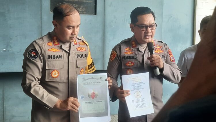 Jumpa pers kasus pemalsuan kekancingan Suktan Ground di Mapolda DIY, Kamis (16/10/2025).