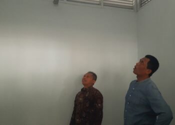 Wakil Ketua DPRD Sleman Hasto Karyantoro bersama anggota Komisi B melakukan peninjauan Pasar Godean, Rabu (22/10/2025).