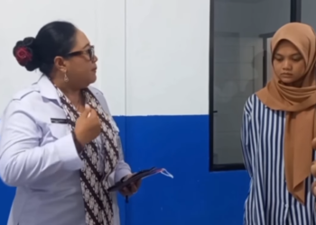 Bupati Gunungkidul Endah Subekti marah di hadapan pengelola SPPG Planjan, Saptosari yang menyediakan MBG yang diduga sebagai sumber keracunan siswa