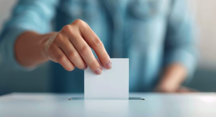 Ilustrasi pemilos 2025. [vecteezy/Yulia Gapeenko]