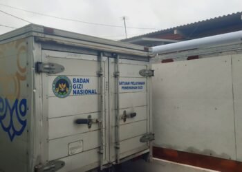 Truk box pengangkut Makanan program Makan Bergizi Gratis (MBG).