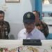Wali Kota Yogyakarta Hasto Wardoyo saat mebgunjungi pameran lukisan di SMP 16 Yogyakarta, Jumat (7/11/2025).