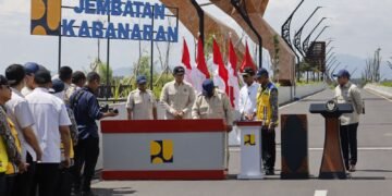 Presiden RI, Prabowo Subianto, didampingi para menteri meresmikan langsung Jembatan Kabanaran yang menghubungkan Kabupaten Kulon Progo dan Bantul, Rabu (19/11/2025). (Dok. Istimewa)