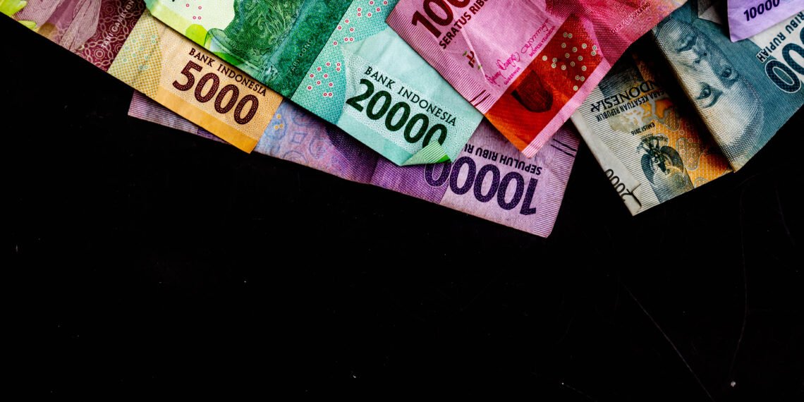 ilustrasi uang Rupiah yang diwacanakan bakal dilakukan redenominasi