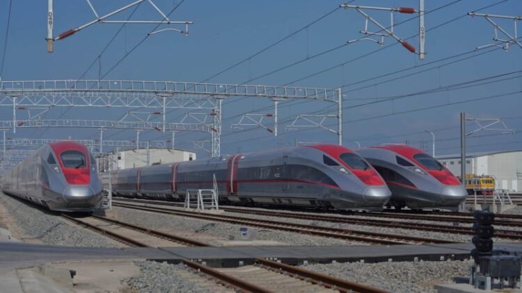 Ilustrasi kereta api cepat Indonesia-China (KCIC) atau Whoosh