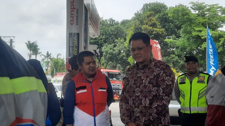 Wakil Bupati Sleman saat melakukan pemantauan ketersediaan BBM di SPBU SPBU 44.552.04 Adisutcipto, Selasa (16/12/2025).