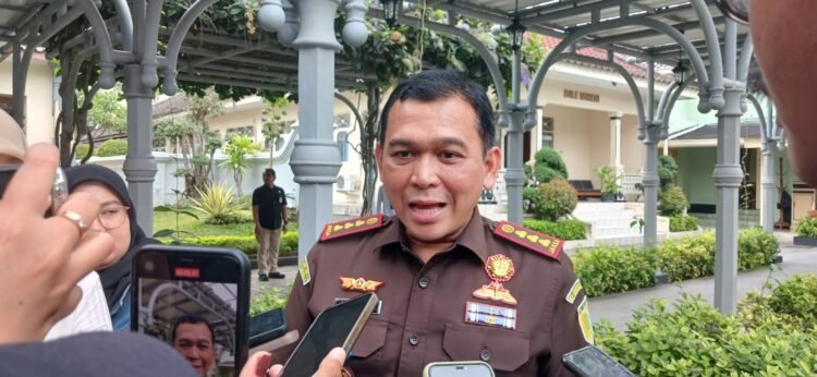 Kepala Kejaksaan Negeri Sleman Bambang Yunianto saat dimintai tabggapan terkait persidangan Kasus Korupsi Dana Hibah Pariwisata Sleman 2020.