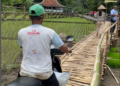Jembatan darurat yang dibangun untuk penanganan longsor di wilayah Srikemut, Sriharjo telah rampung dibangun