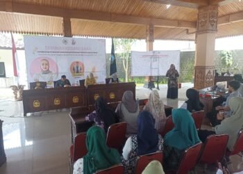 Kegiatan Seminar Kebangsaan dalam rangka peringatan Hari Anti Kekerasan terhadap Perempuan dan Anak sekaligus Hari Hak Asasi Manusia Internasional di Pendopo DPRD Sleman, Sabtu (6/12/2025).